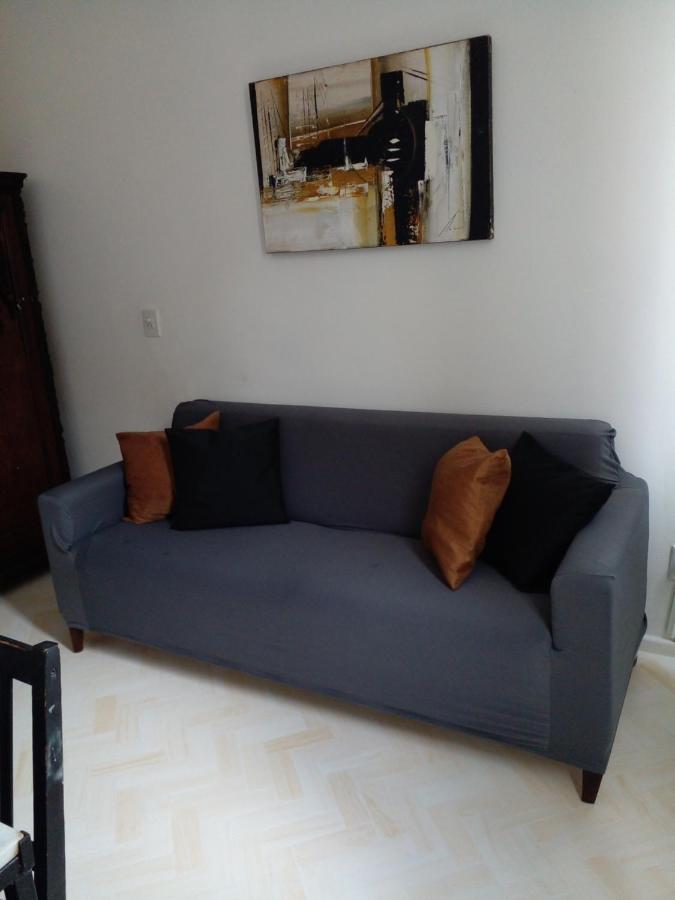 Location In Copacabana Apartment